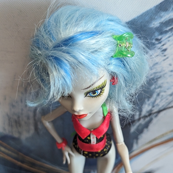Monster High feat. Ghoulia Yelps - Picture 7 of 7